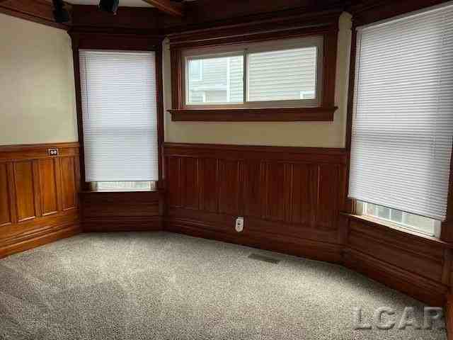 216 N Broad St - Photo 5 of 12