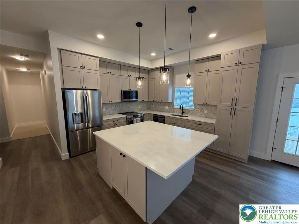 221 Young Rd - Photo 3 of 20