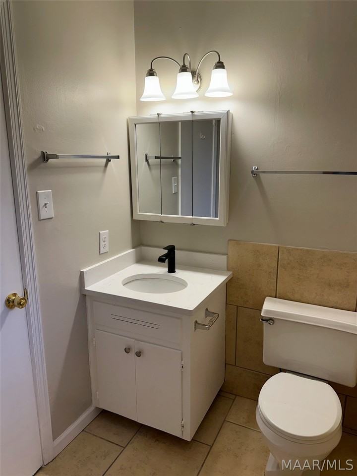 113 Lori St - Photo 4 of 18