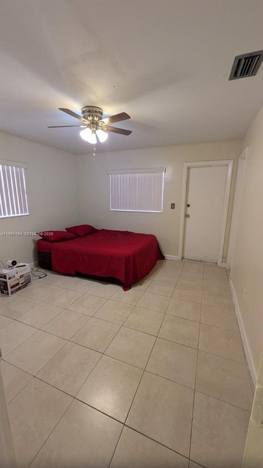 7387 Nw 76th St #1-2 - Photo 3 of 10