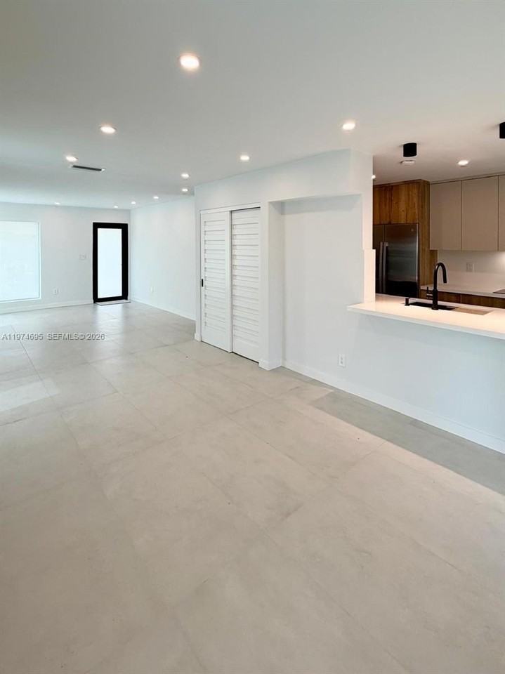 11959 Sw 122nd Ct #11959 - Photo 6 of 20