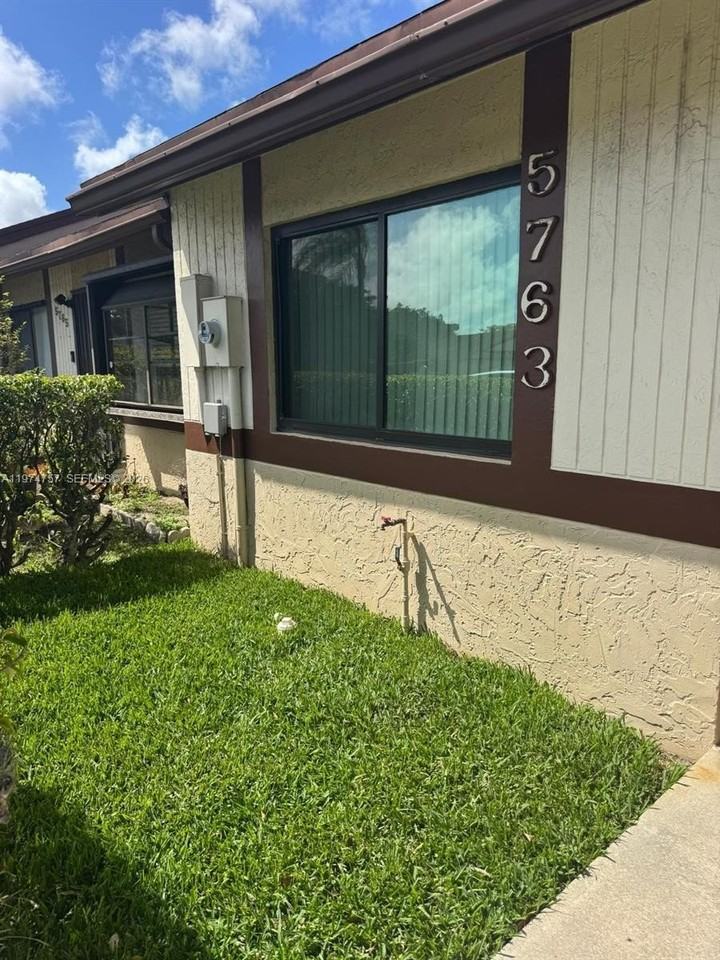 5763 Park Rd #5763 - Photo 5 of 50