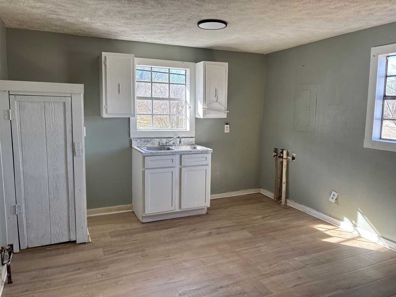 217 Haywood St #1 - Photo 4 of 6