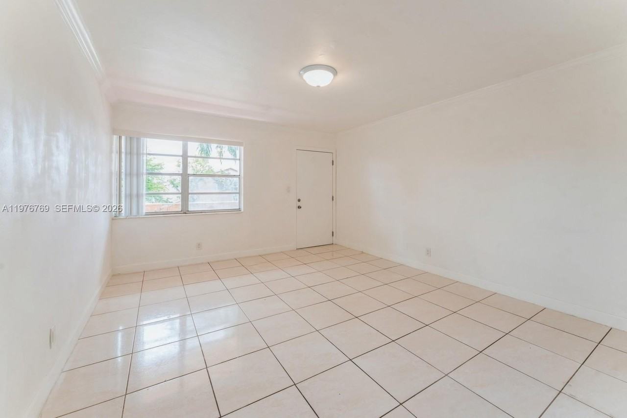 11005 Sw 1st St #203 - Photo 2 of 12