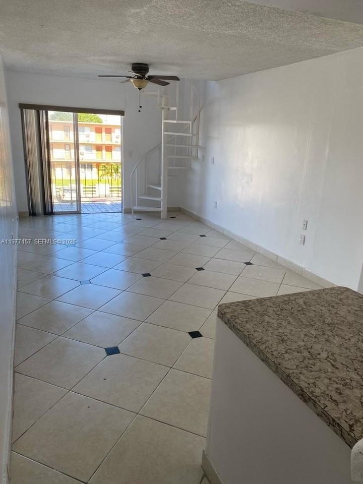 6580 W Flagler St #304 - Photo 3 of 32