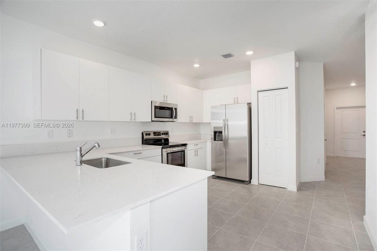 28593 Sw 134th Ct #28593 - Photo 6 of 23