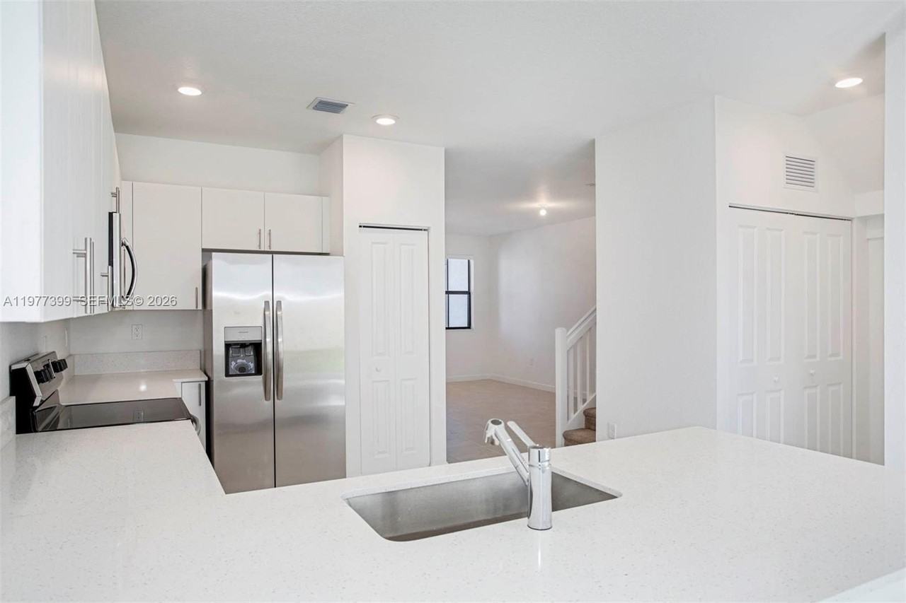 28593 Sw 134th Ct #28593 - Photo 7 of 23