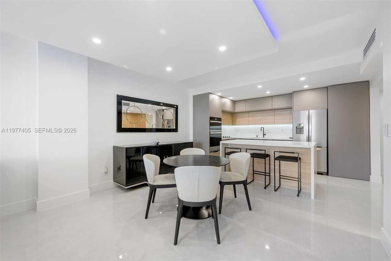 19370 Collins Ave #507 - Photo 6 of 17