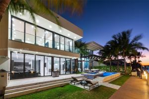 featured image of 3367 Ne 168th St