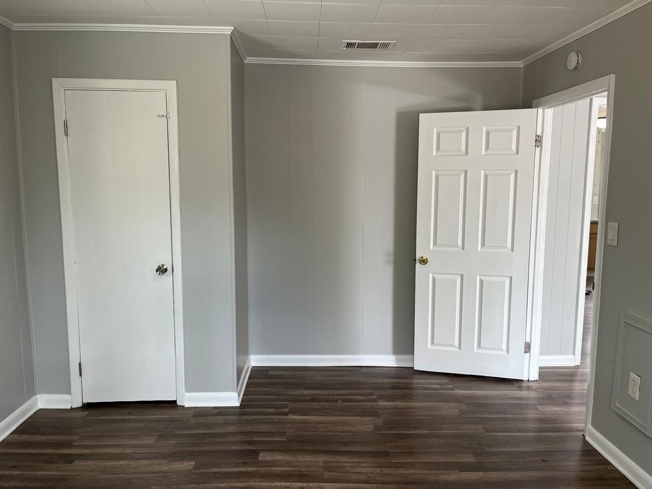 555 Transit Ave #1 - Photo 4 of 10