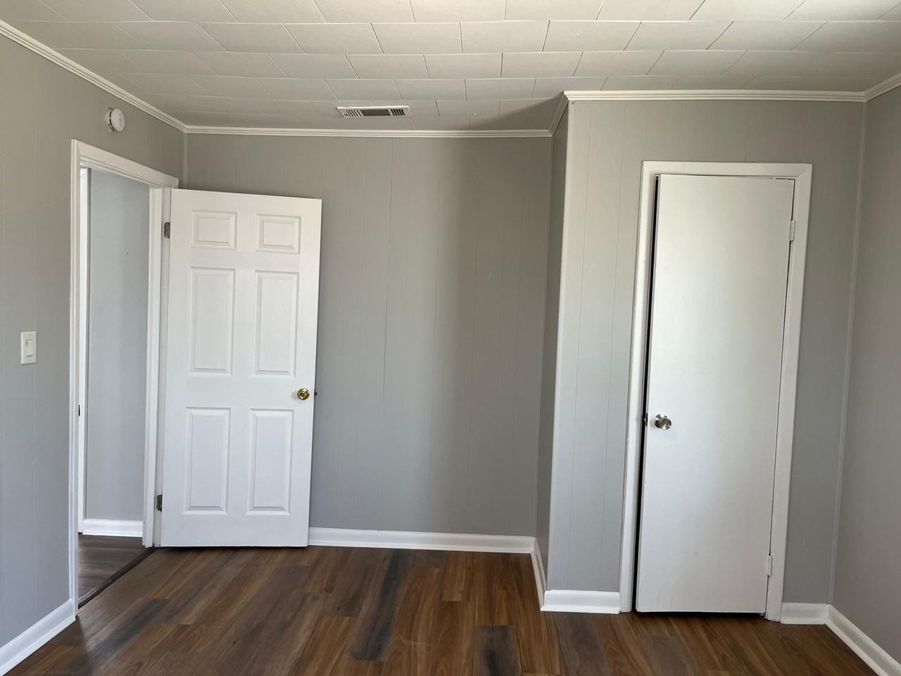 555 Transit Ave #1 - Photo 6 of 10