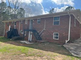 featured image of 555 Transit Ave #4