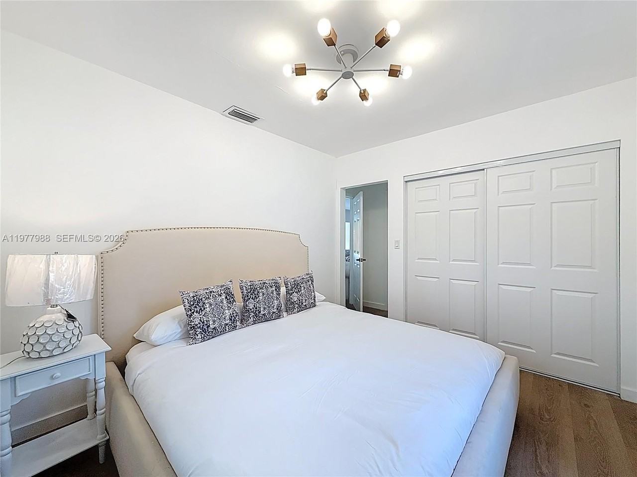 3521 Sw 58th Ct - Photo 6 of 12