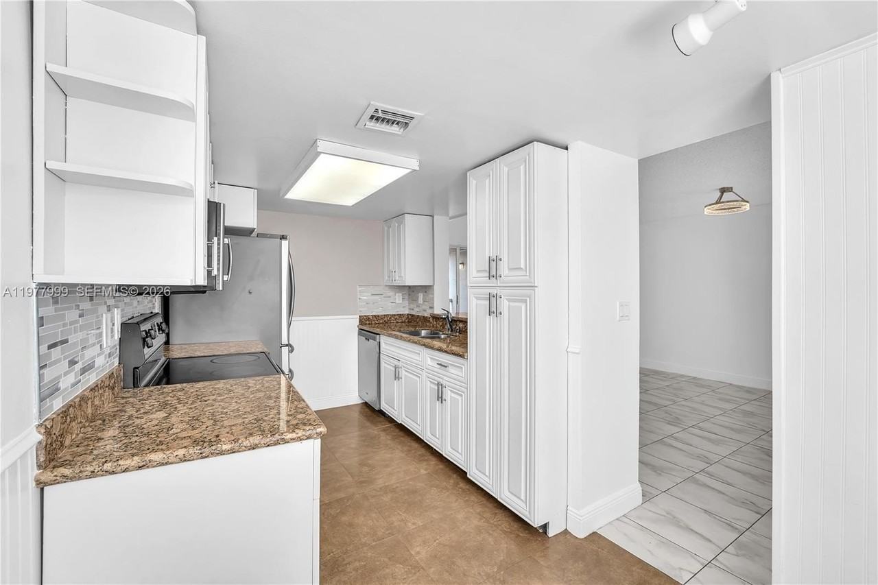 4654 Nw 97th Pl #245 - Photo 6 of 22