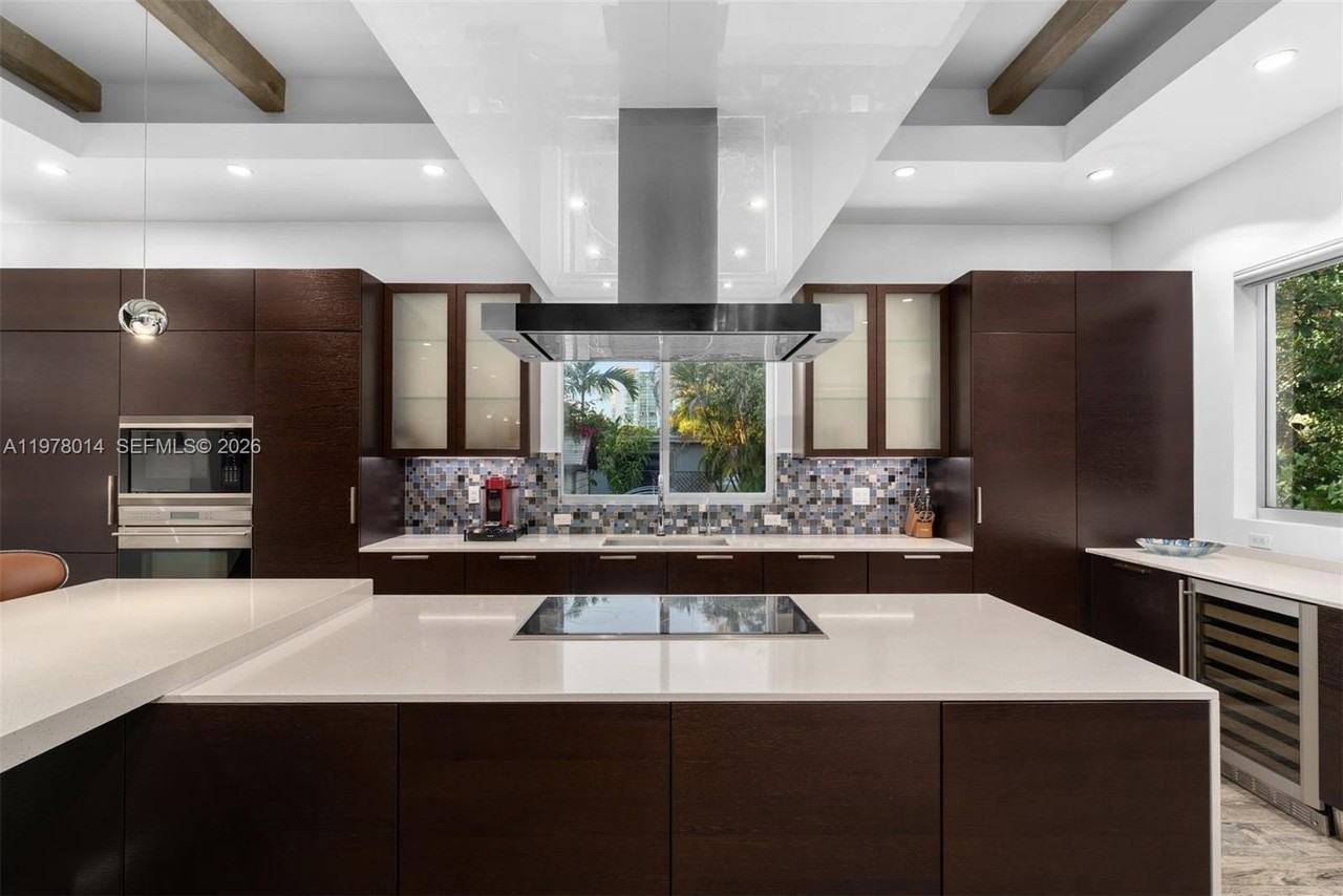 101 Sw 21st Rd - Photo 4 of 43