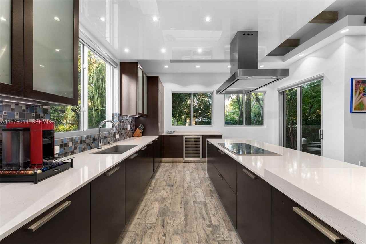 101 Sw 21st Rd - Photo 5 of 43