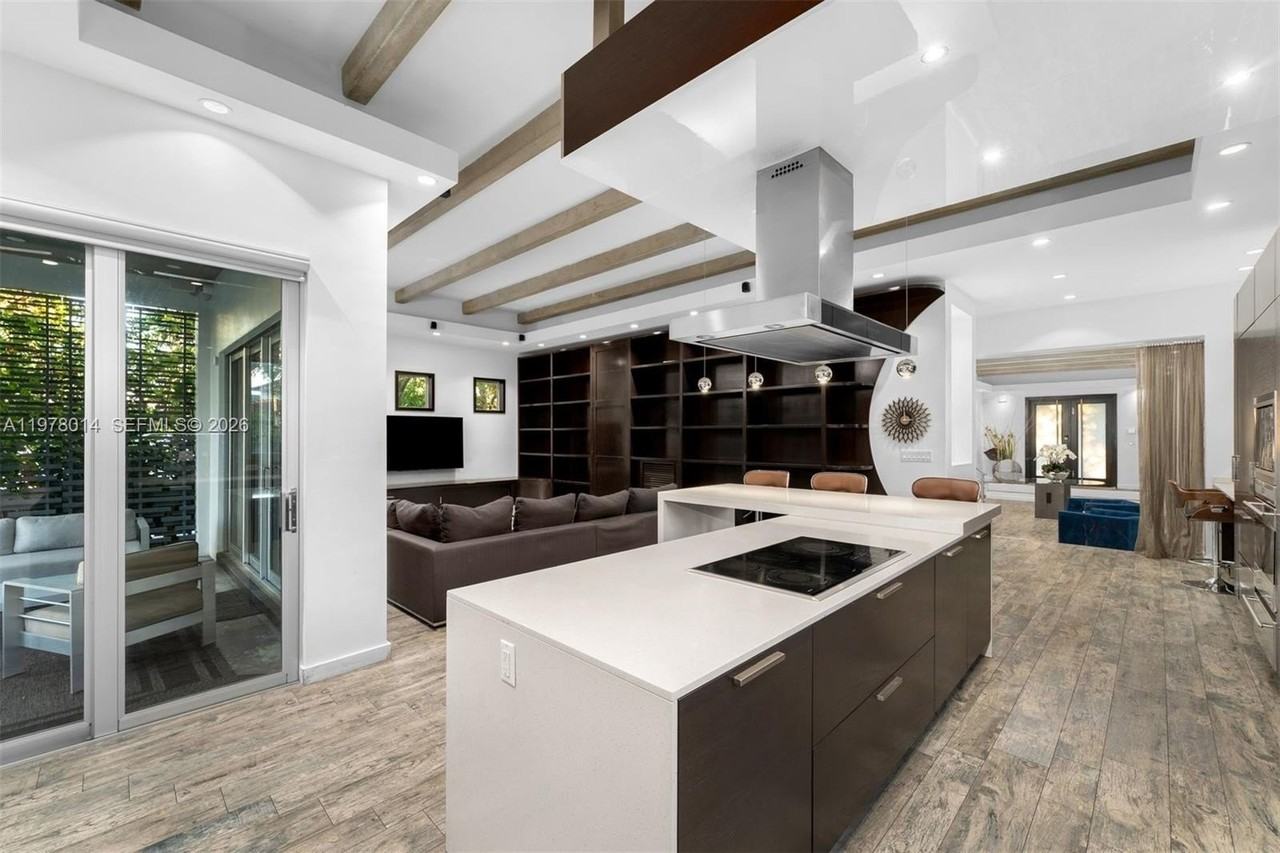 101 Sw 21st Rd - Photo 7 of 43