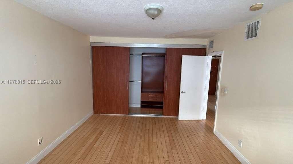 10101 W Bay Harbor Dr #9 - Photo 7 of 7