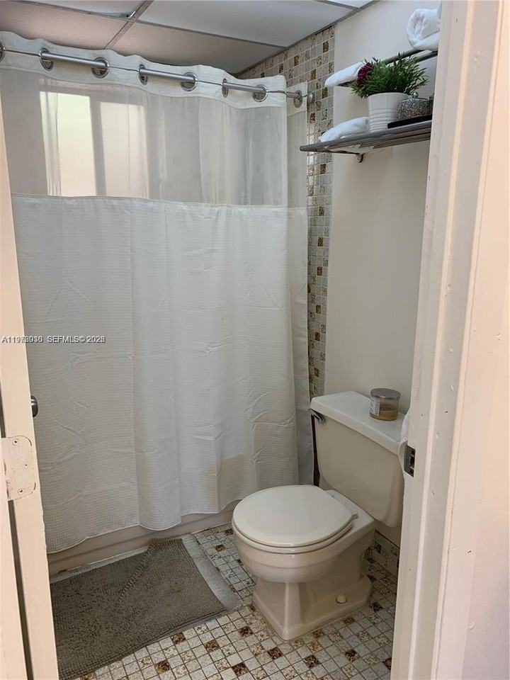 8075 Sw 107th Ave #304 - Photo 7 of 8