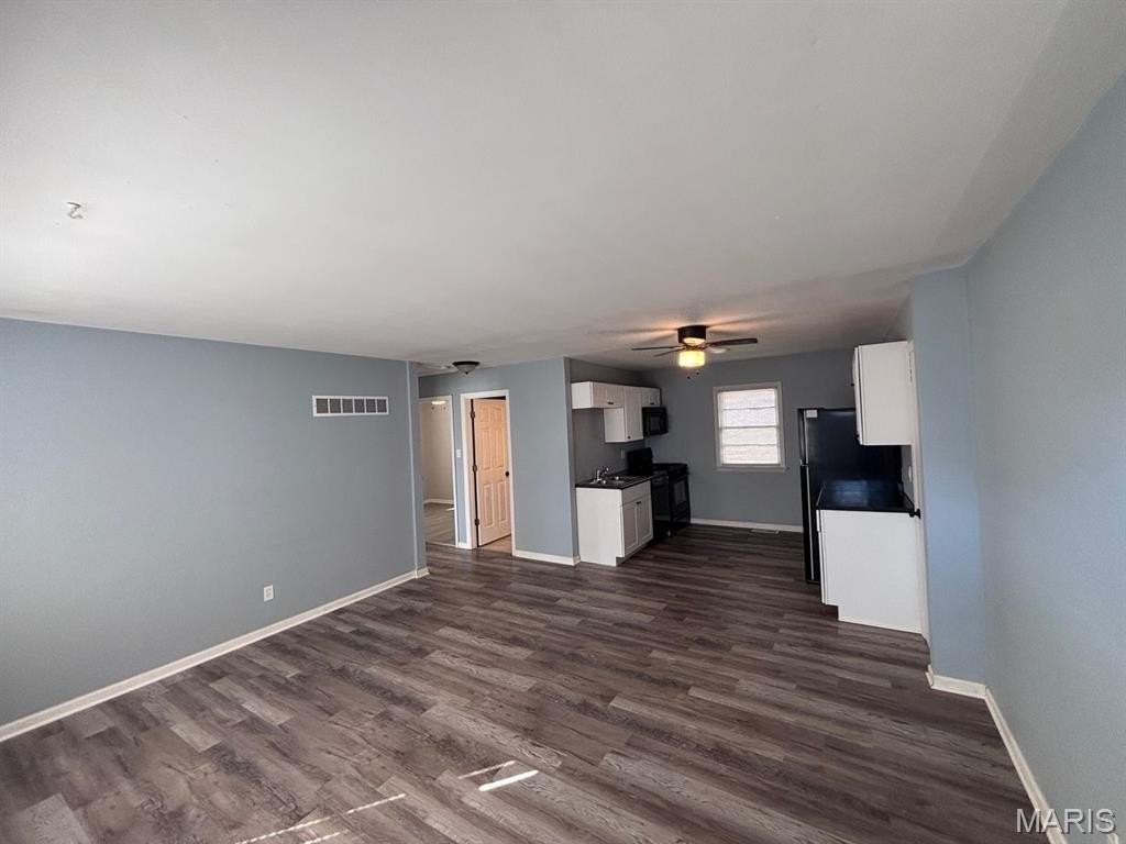 26 Terry Dr #A - Photo 2 of 9