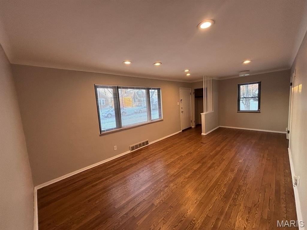 1158 Brightling Dr - Photo 3 of 10