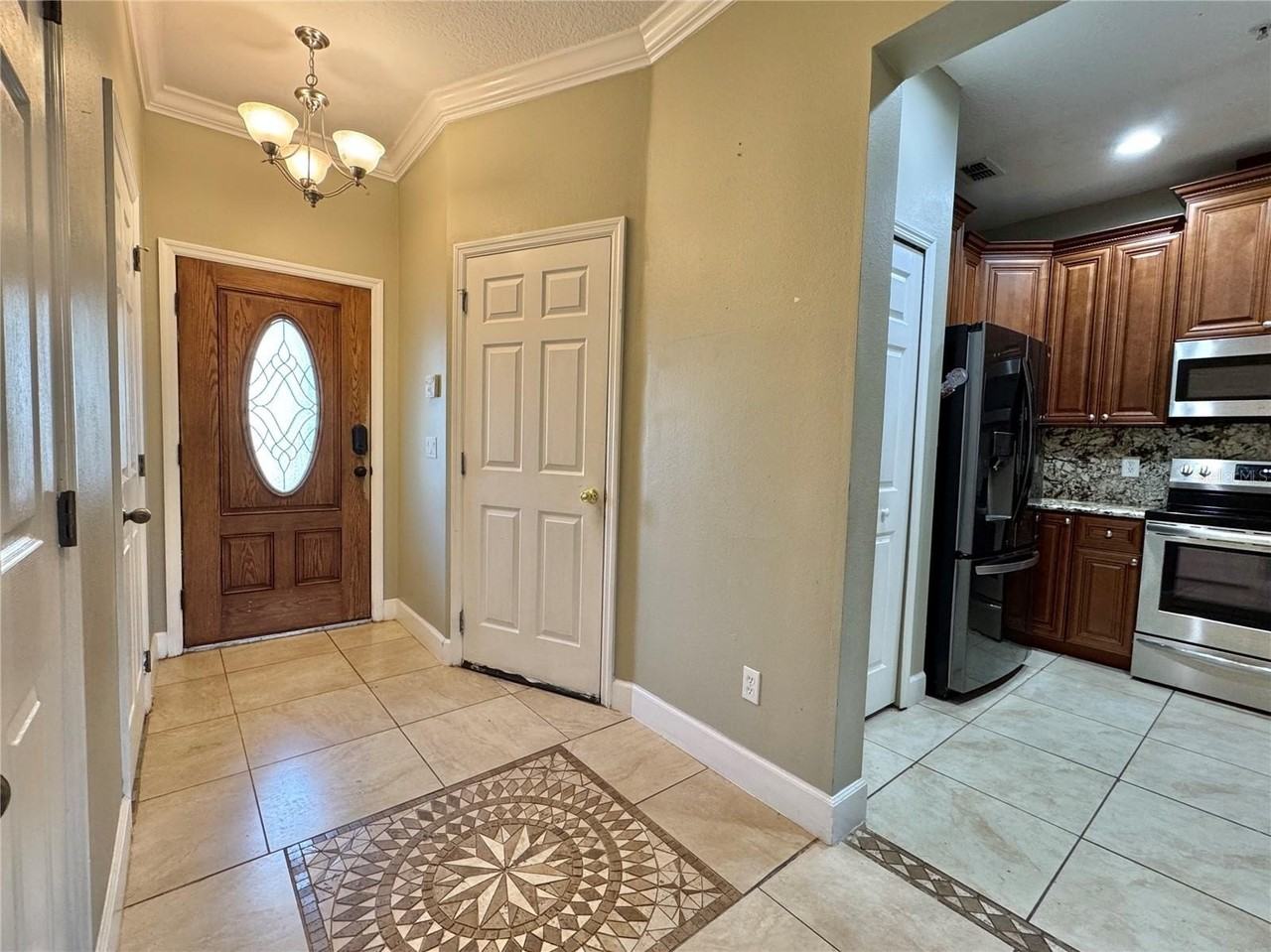 1916 Beacon Bay Ct - Photo 2 of 25