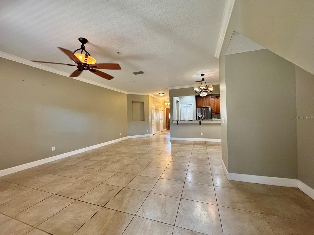 1916 Beacon Bay Ct - Photo 3 of 25