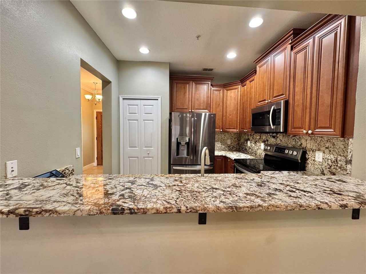 1916 Beacon Bay Ct - Photo 5 of 25