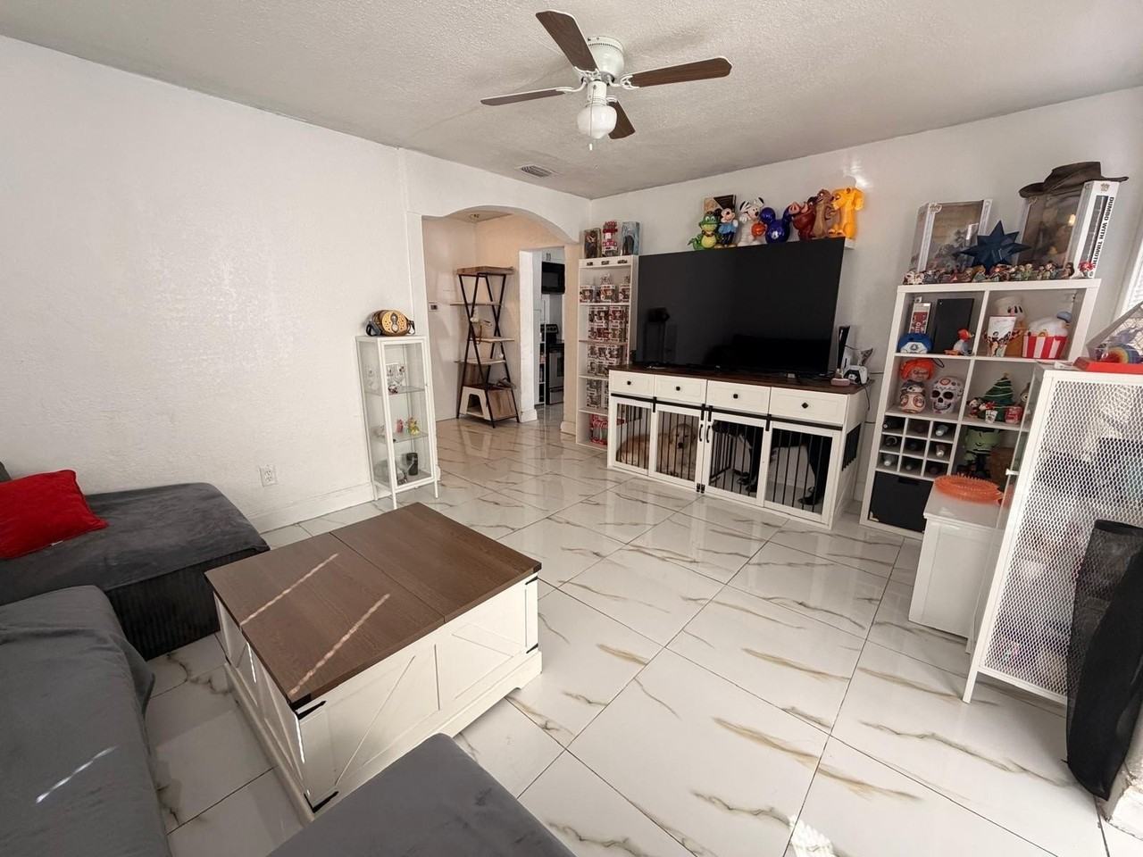 1039 25th St #A - Photo 6 of 19