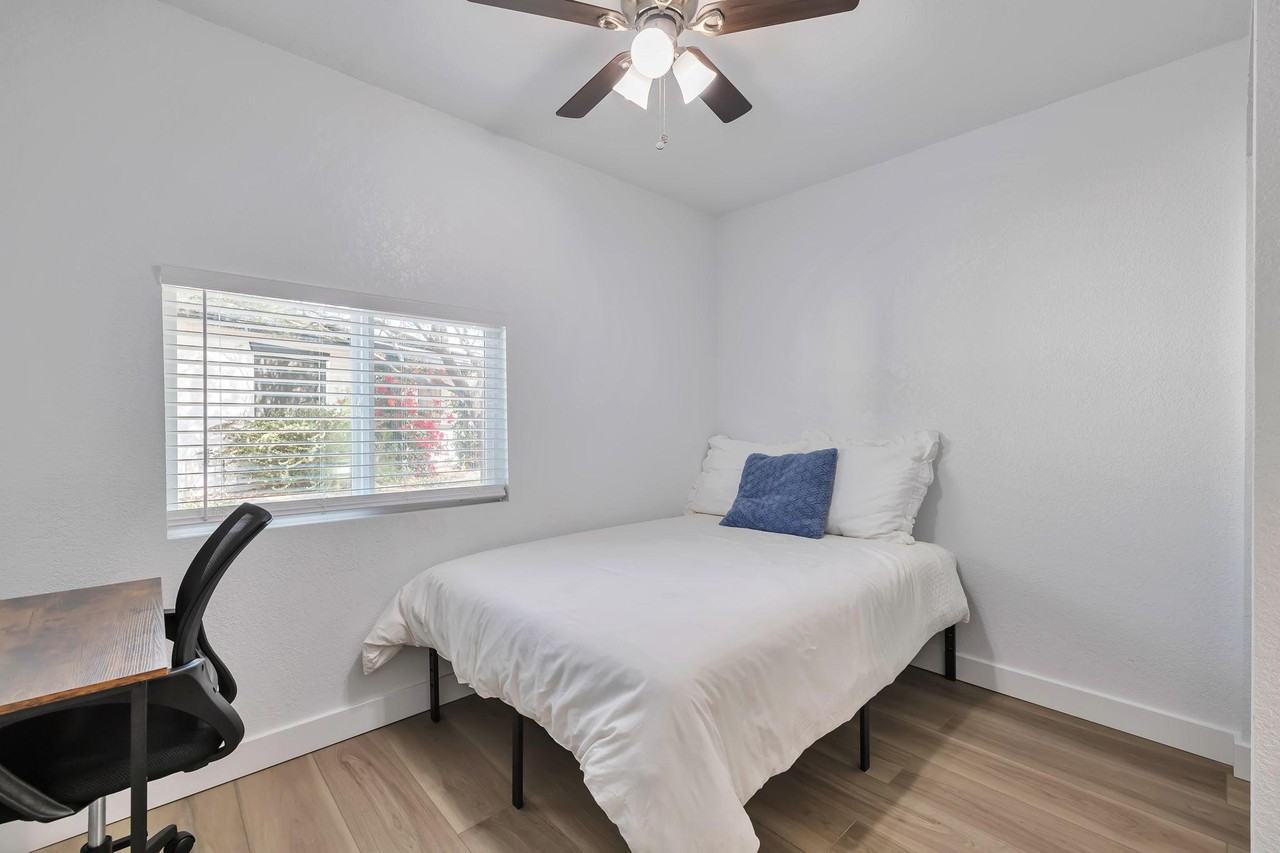 E Gelding Dr - Photo 5 of 8