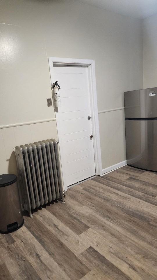 N Marvine St - Photo 4 of 14