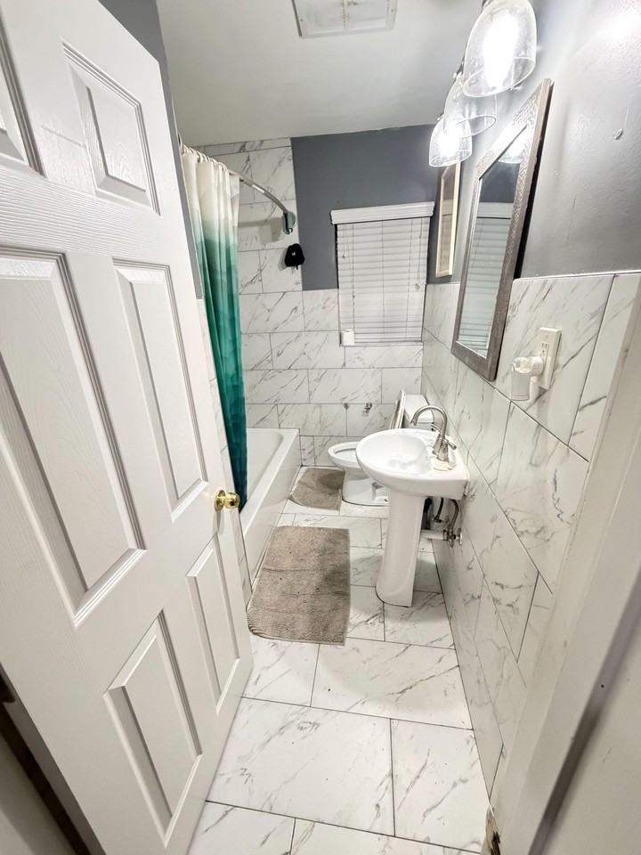 Arcadia Cir Nw - Photo 2 of 12