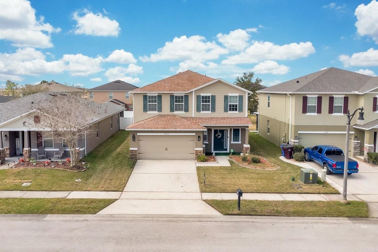 1930 Kettle Creek Dr - Photo 2 of 40