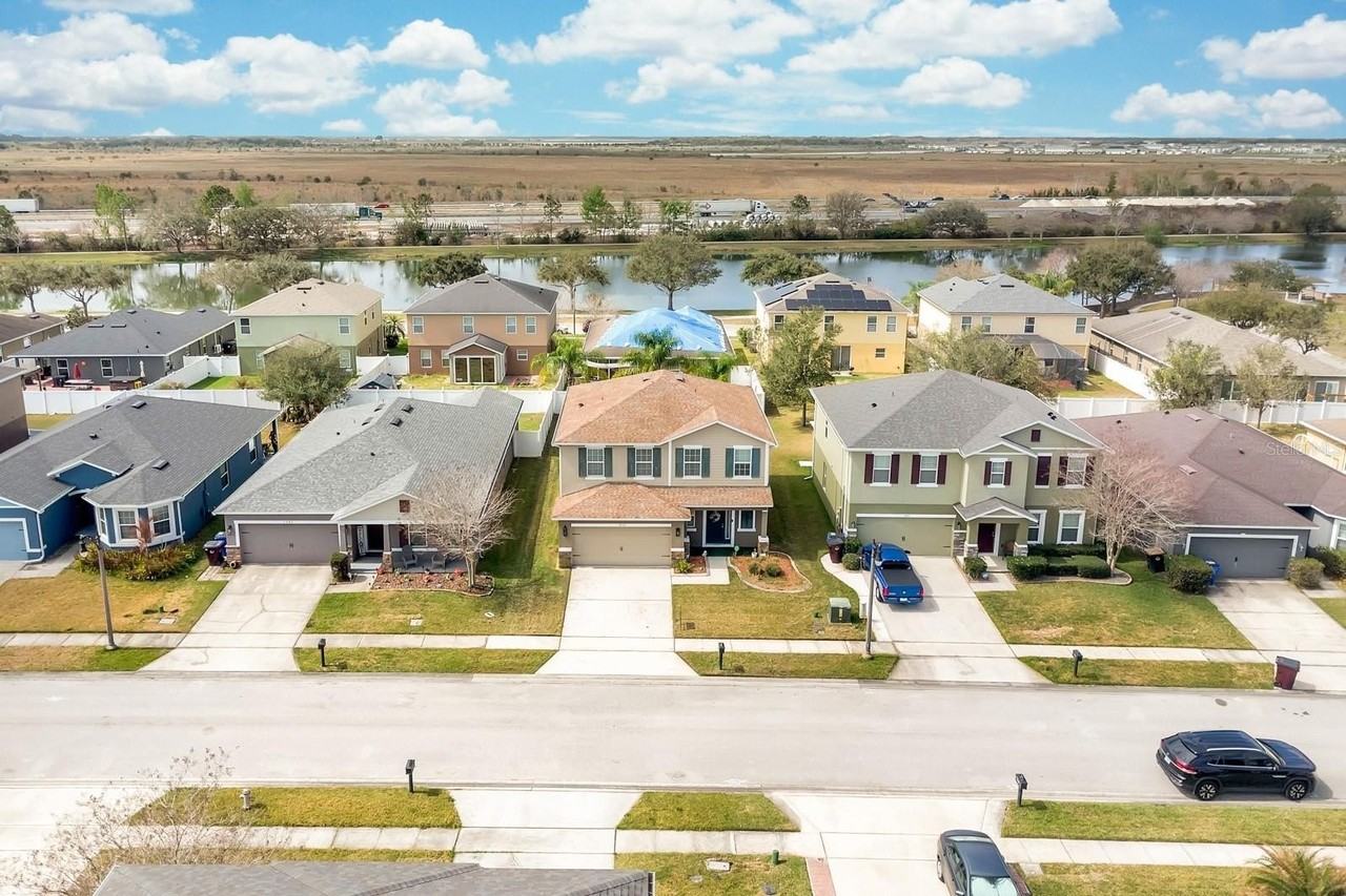 1930 Kettle Creek Dr - Photo 3 of 40