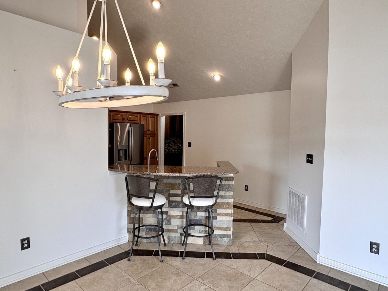 ** TPO** 433 Deerlake Place #1 - Photo 7 of 37