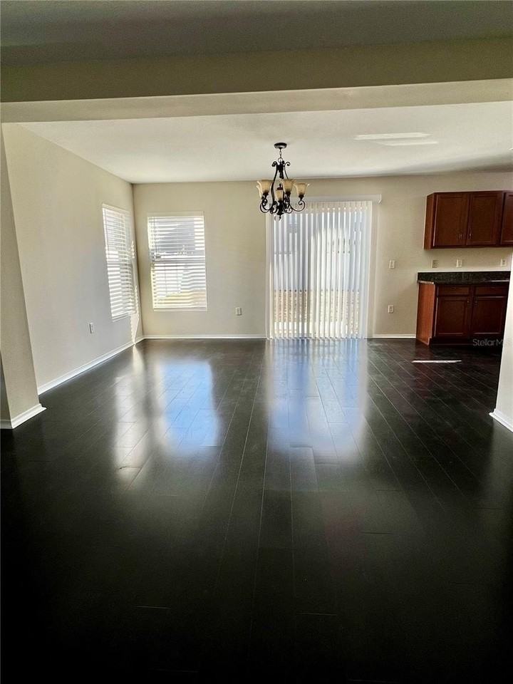 18916 Randall Pl - Photo 6 of 25