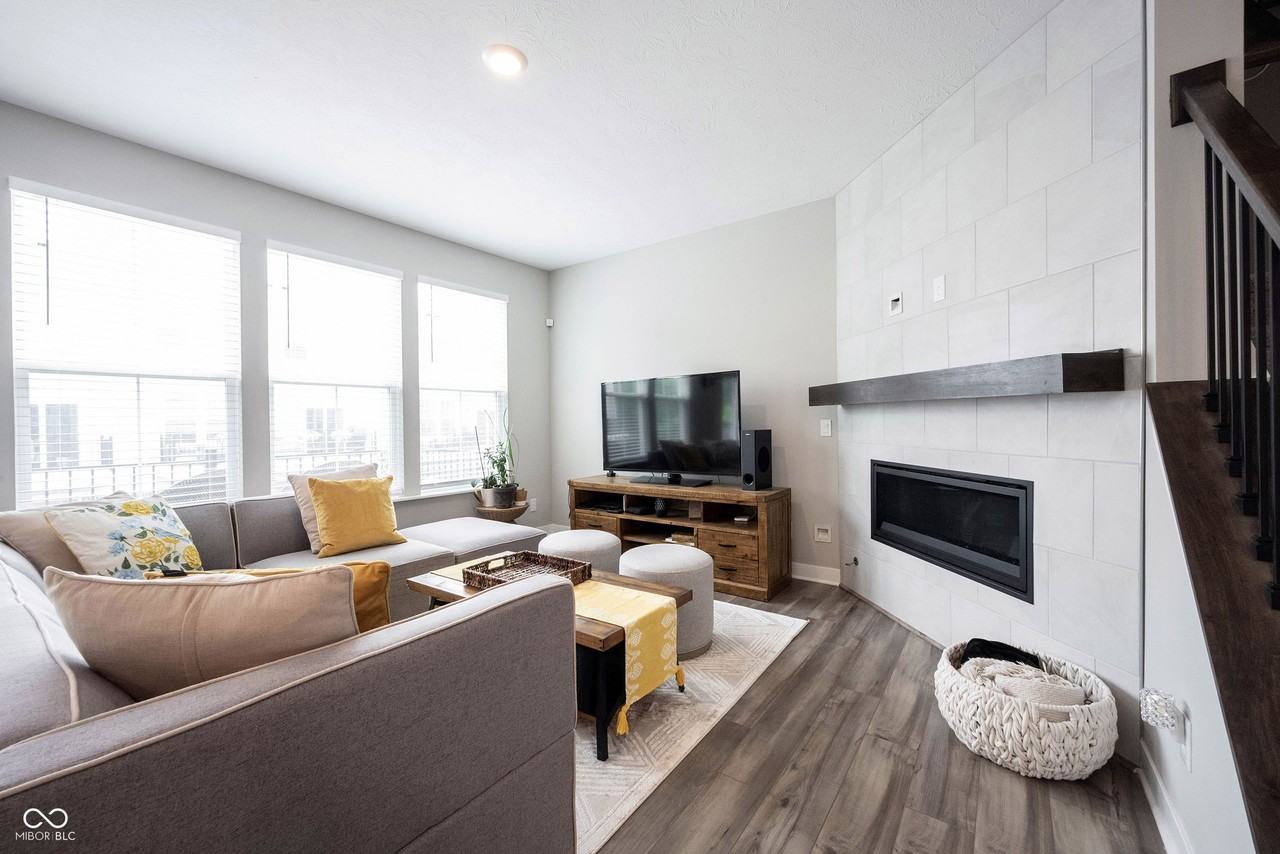 13820 Tender Dr - Photo 5 of 40