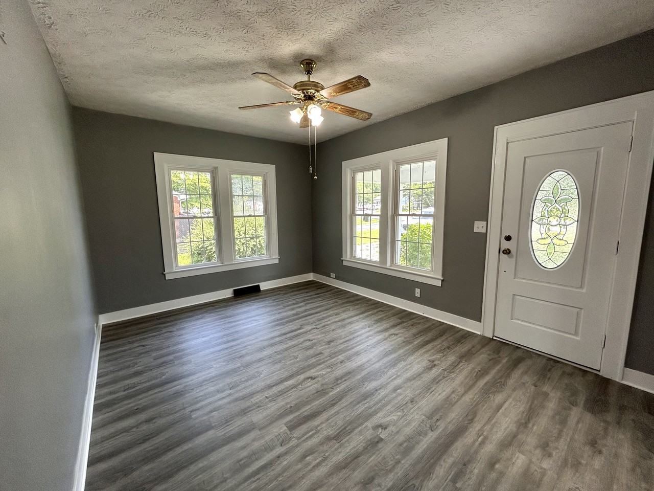 495 Jamestown St #1 - Photo 3 of 29