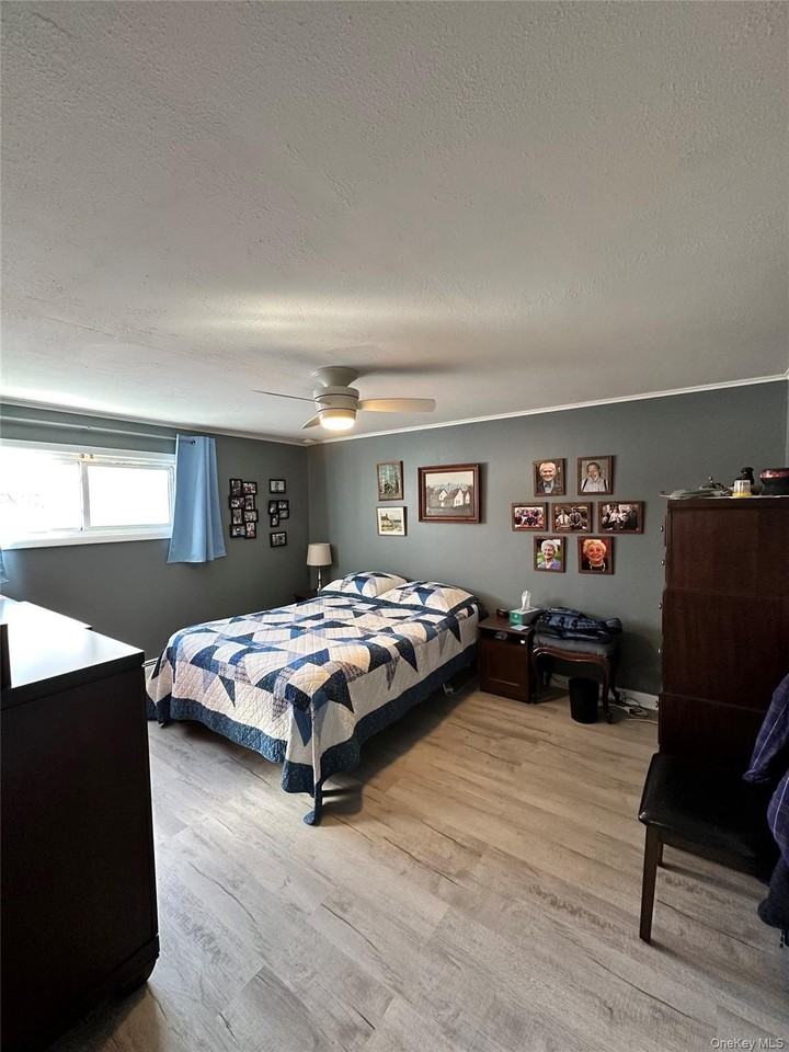 35 Glenmere Rd Apt A - Photo 6 of 13