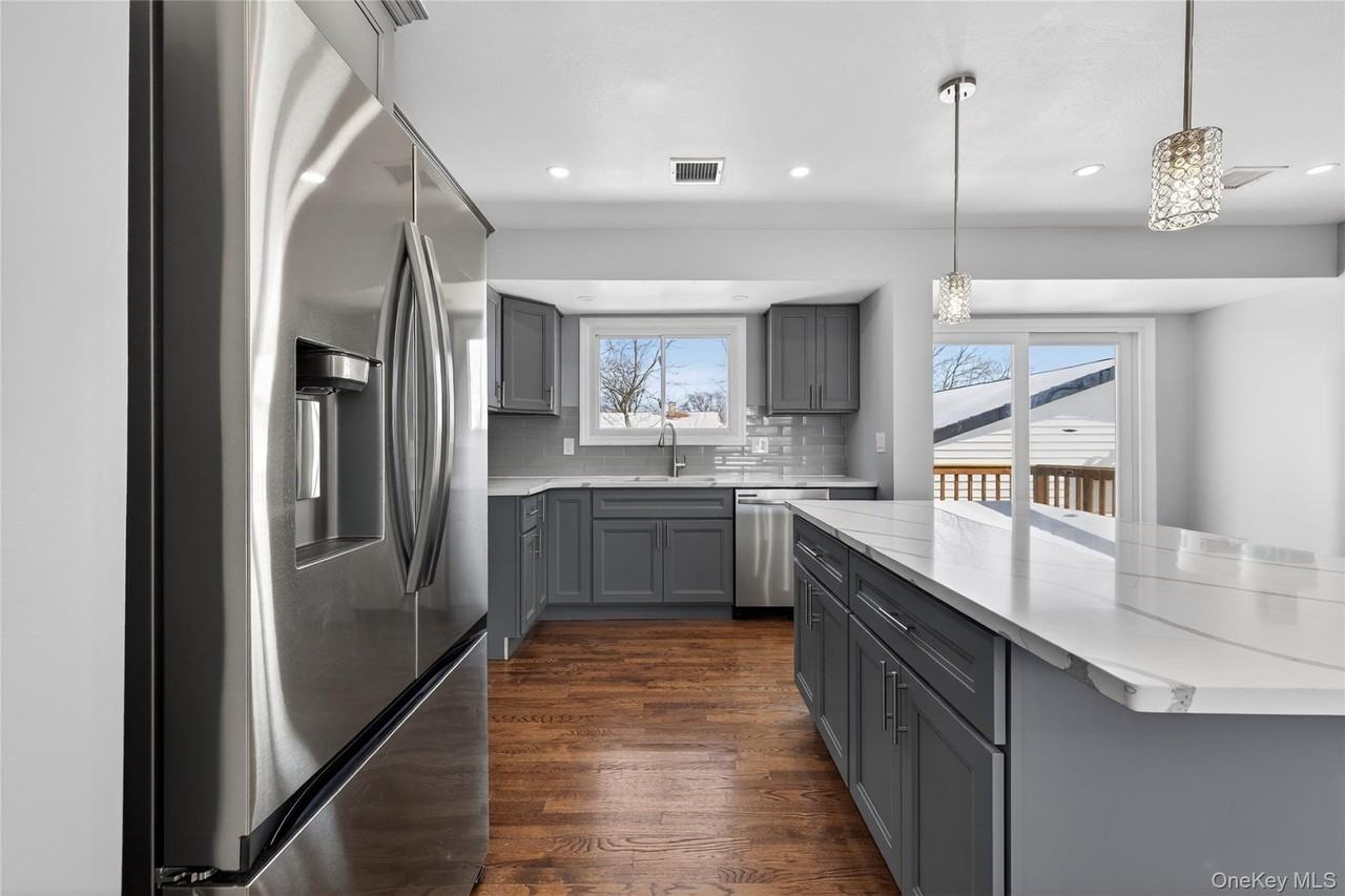 3103 Falcon Ave - Photo 7 of 33