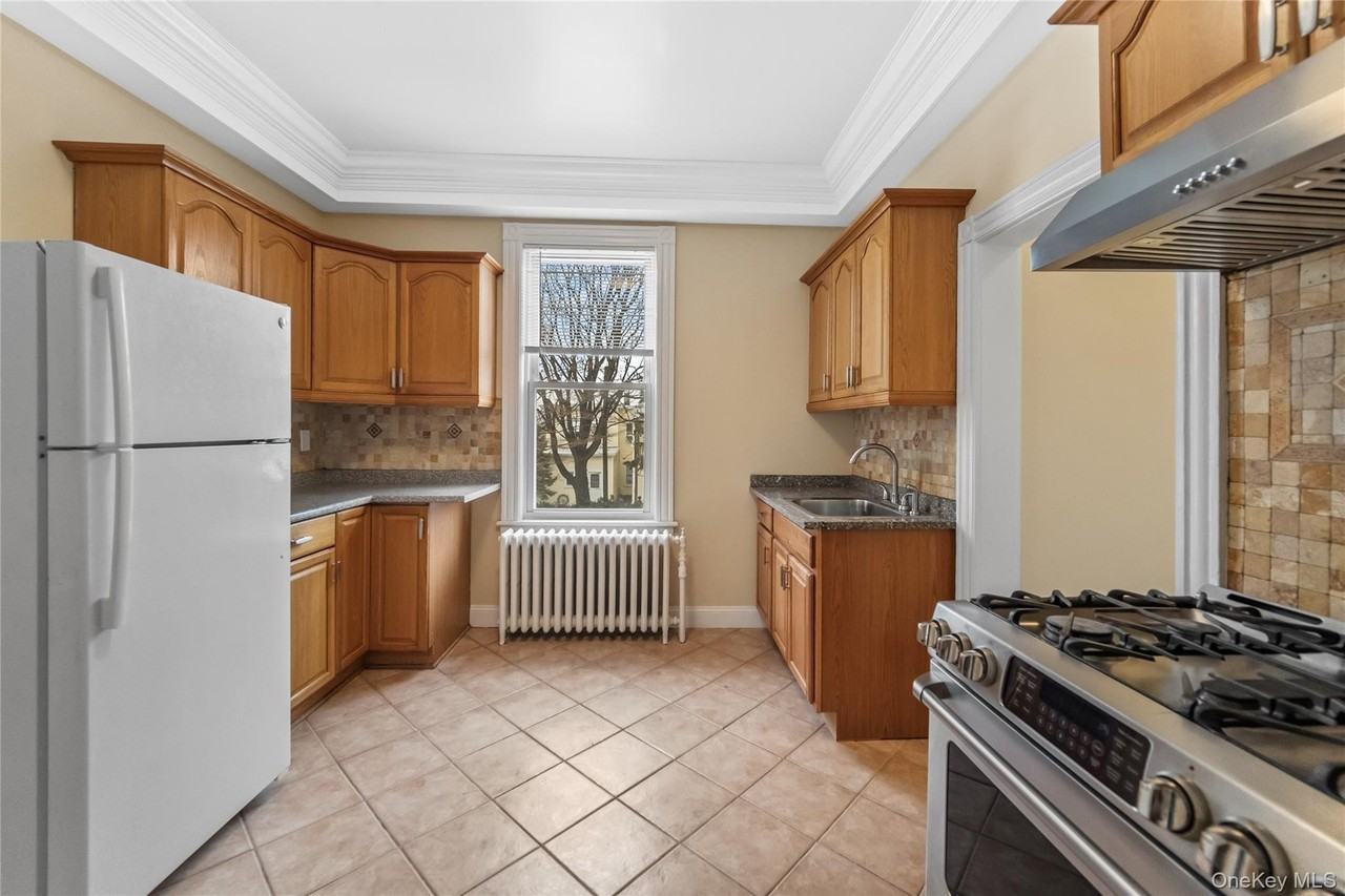 81 N Washington St 1st Fl - Photo 6 of 29