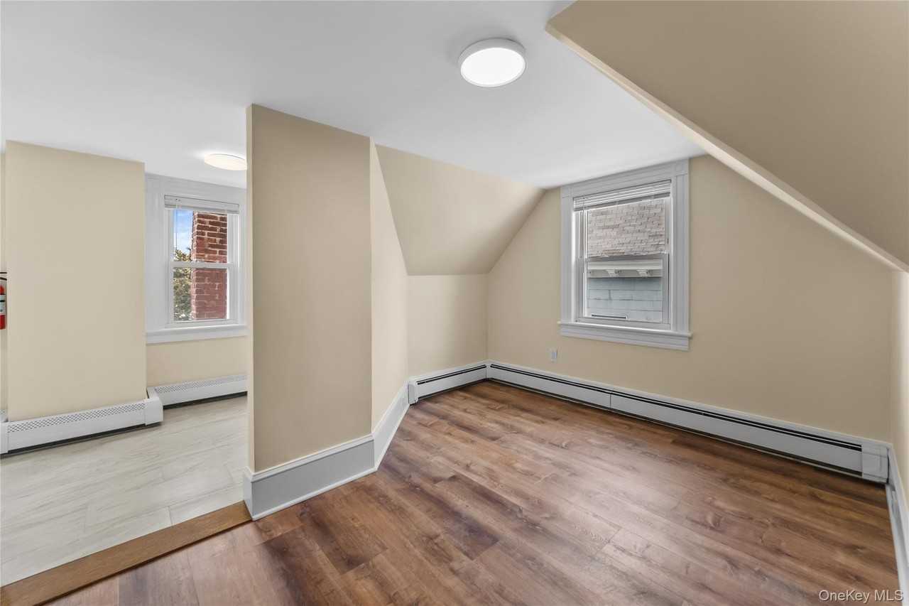 81 N Washington St 3rd Fl - Photo 5 of 20