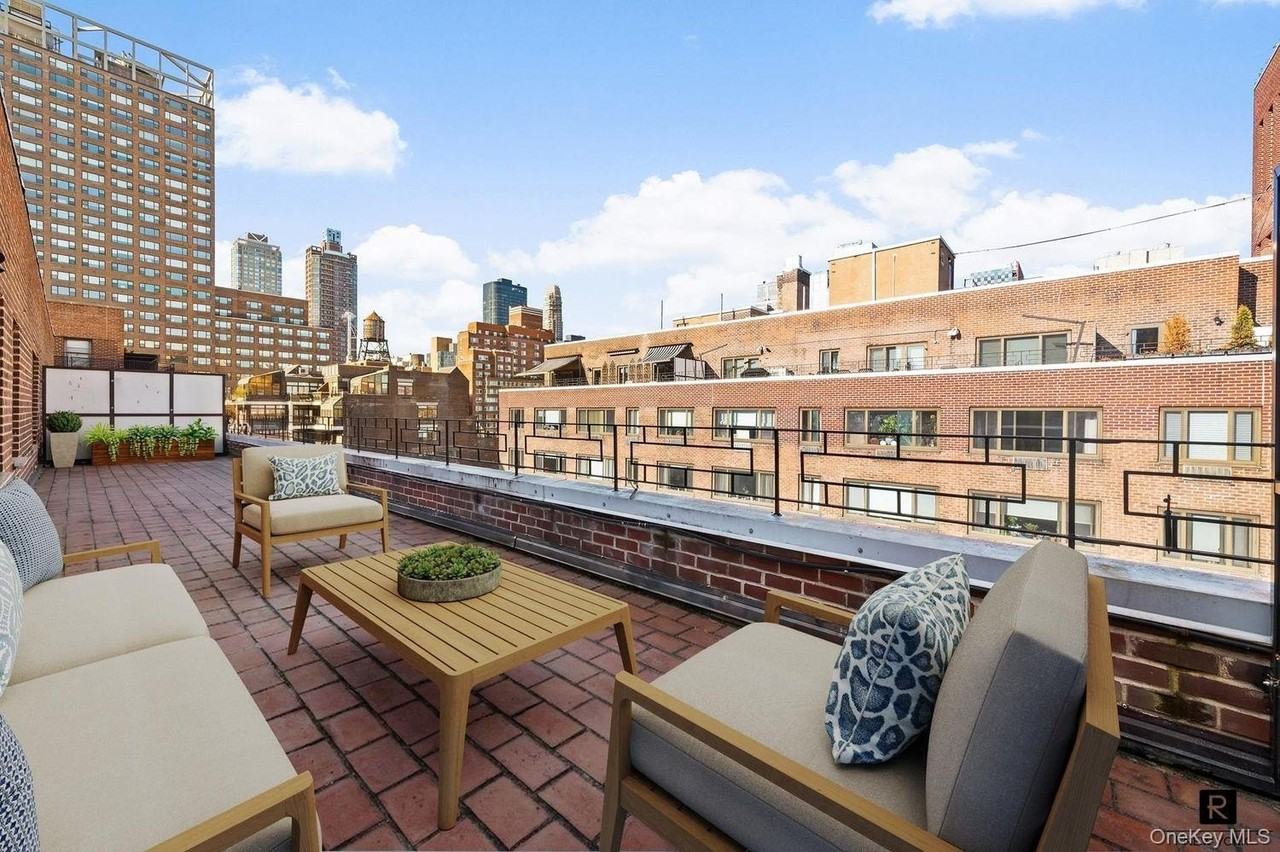 425 E 63rd St Unit W-Phe - Photo 7 of 14