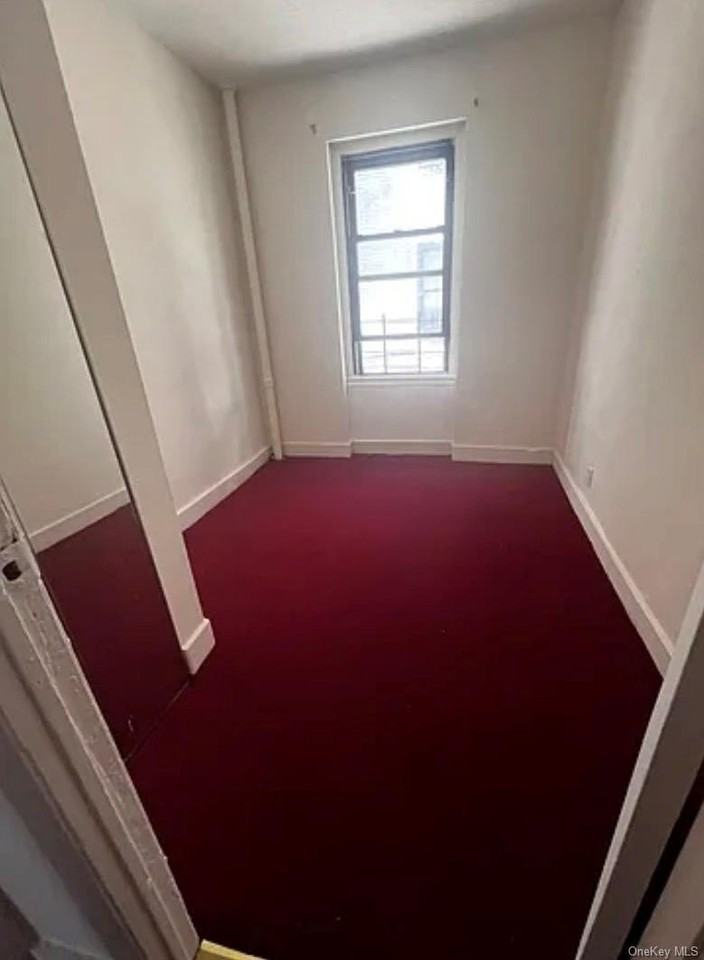 2128 35th St Apt 2b - Photo 2 of 9