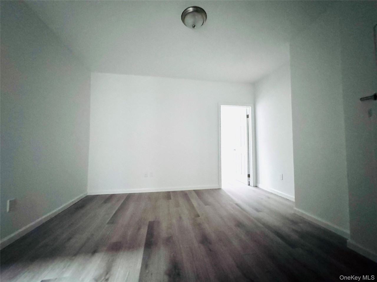 1688 Gates Ave Unit 1l - Photo 4 of 9