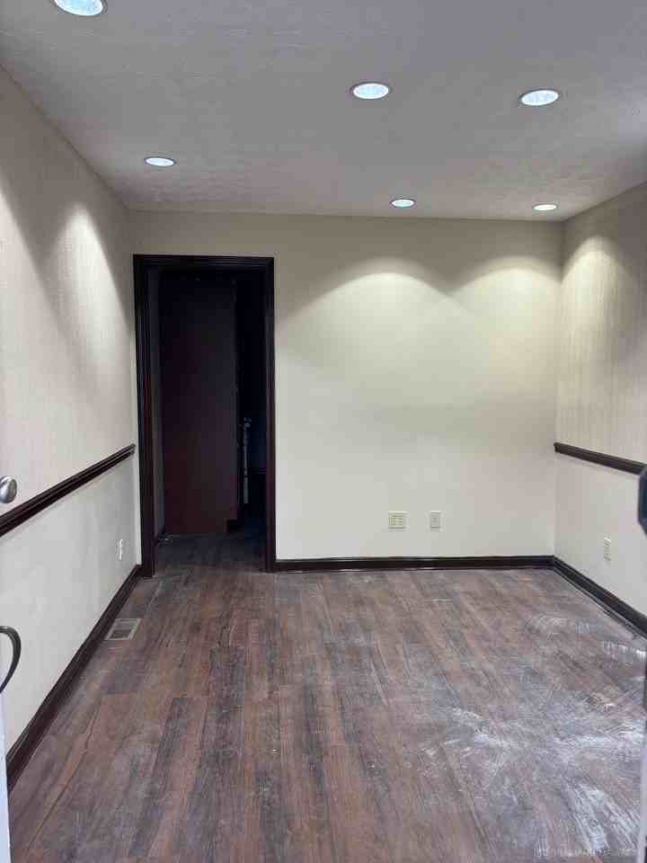 138 Broadway St #B - Photo 4 of 12