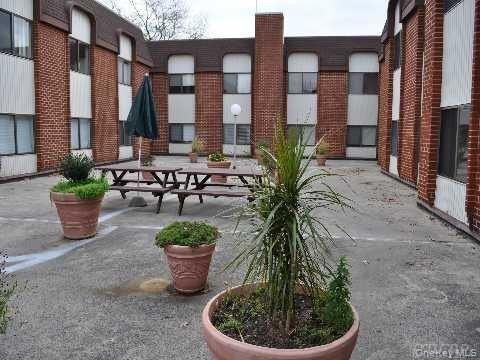 659 Chestnut St - Photo 6 of 6