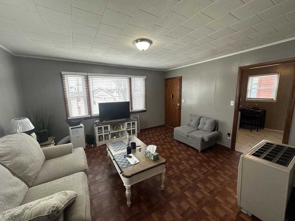 207 Morgan St Unit 2 - Photo 5 of 15