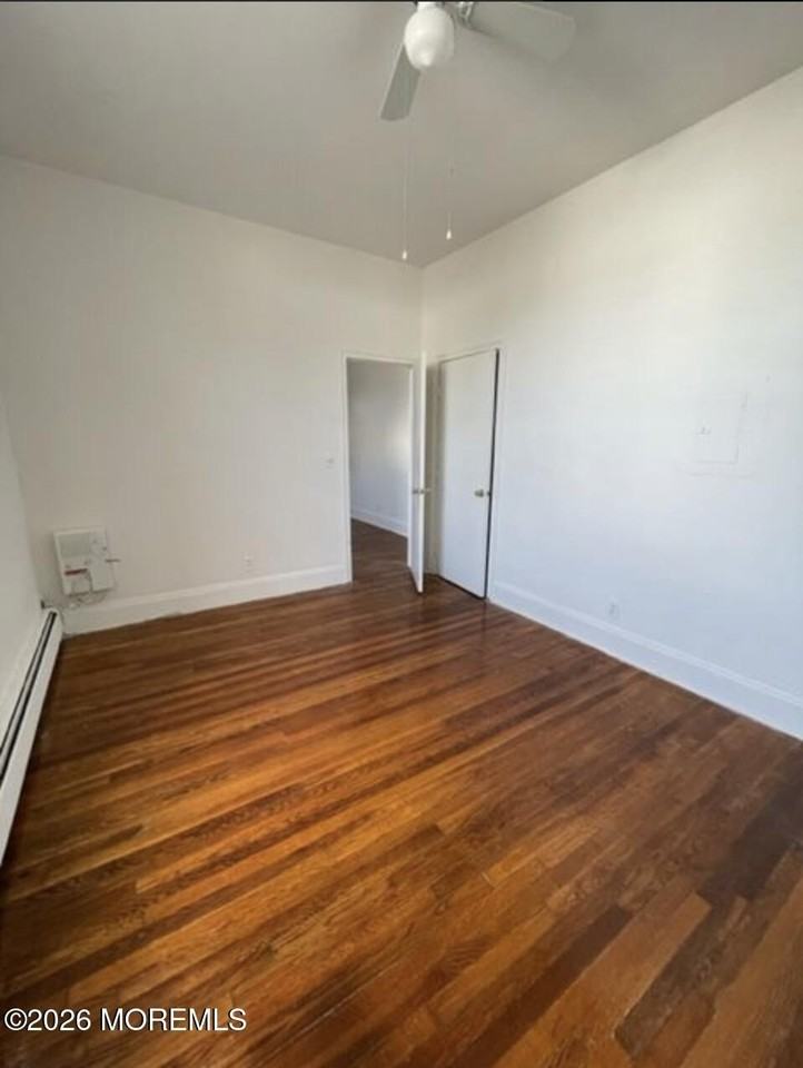 24 Bay Ave Apt 4 - Photo 6 of 7