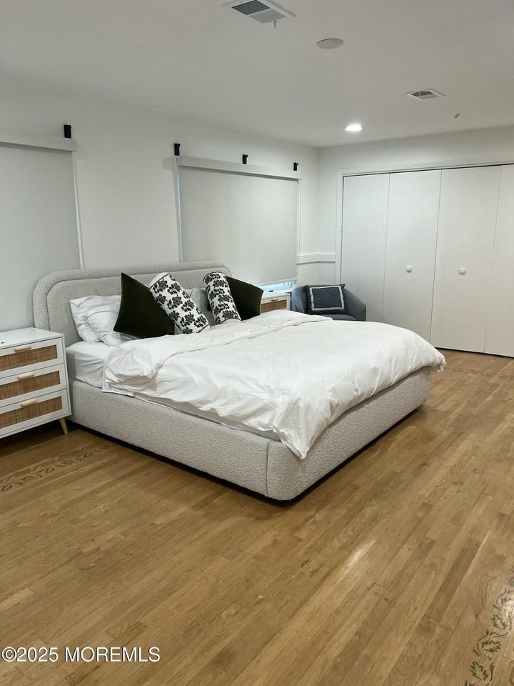 1703 Melville St - Photo 6 of 7